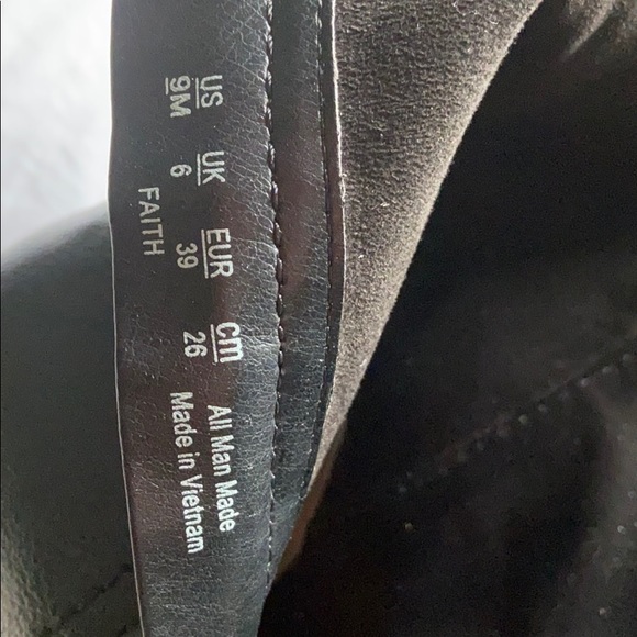 Women’s size 9 Black Boots 🖤 - Picture 4 of 6